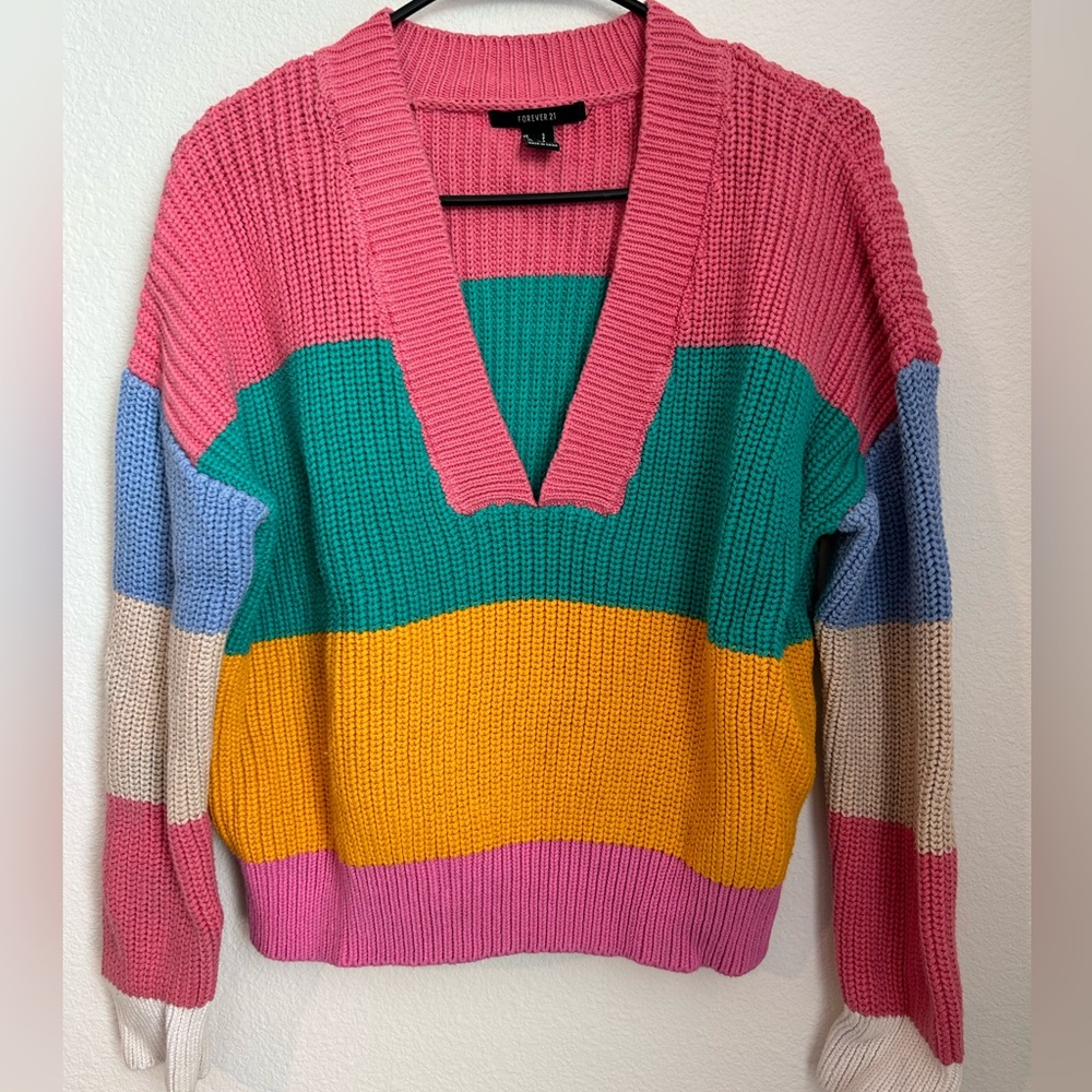 FOREVER 21 MULTICOLORED SWEATER